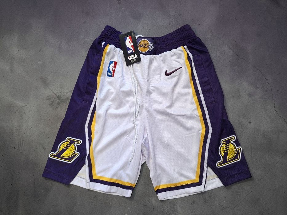 Баскетболни шорти на Лейкърс нови модели!!!