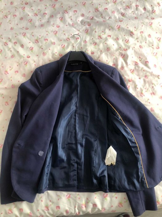 Сако от Mohito в тъмно син цвят