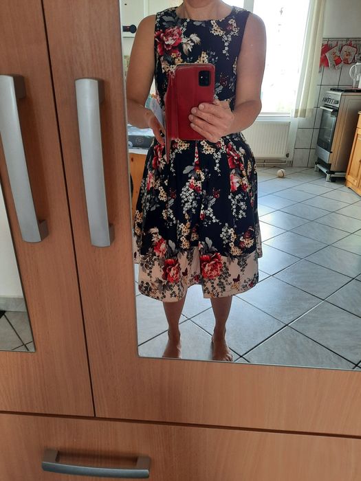 Rochie vesela in care te vei simți minunat