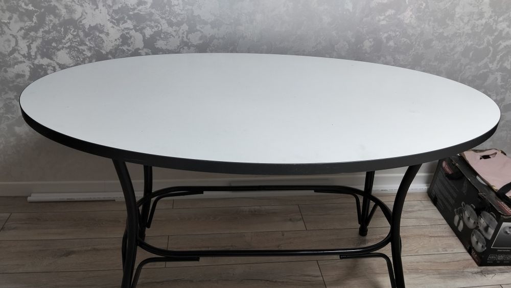 Стол овальный б/у