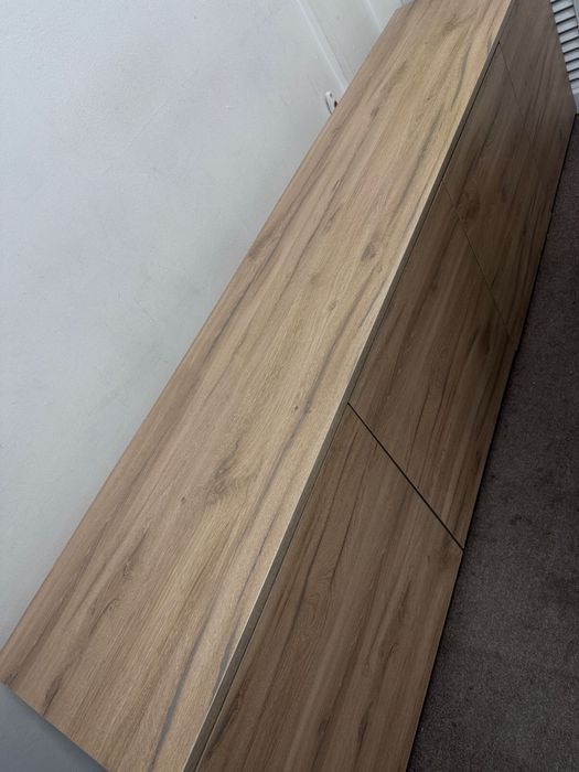 Шкаф деревянный