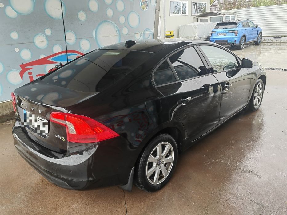 VOLVO S60 2011 — imagine 3