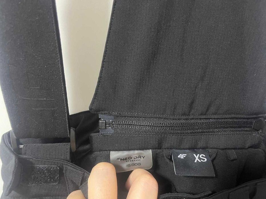 Pantaloni de schi 4F membrana 15000 pentru femei - negri