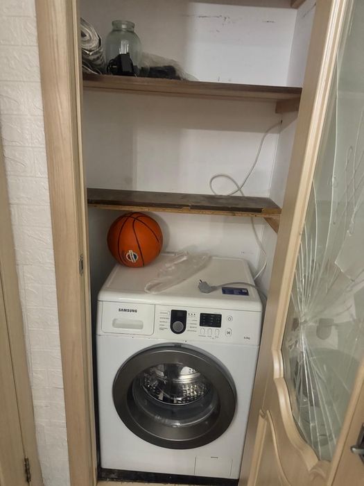 Продается 3-комн (3-50, 1 эт)