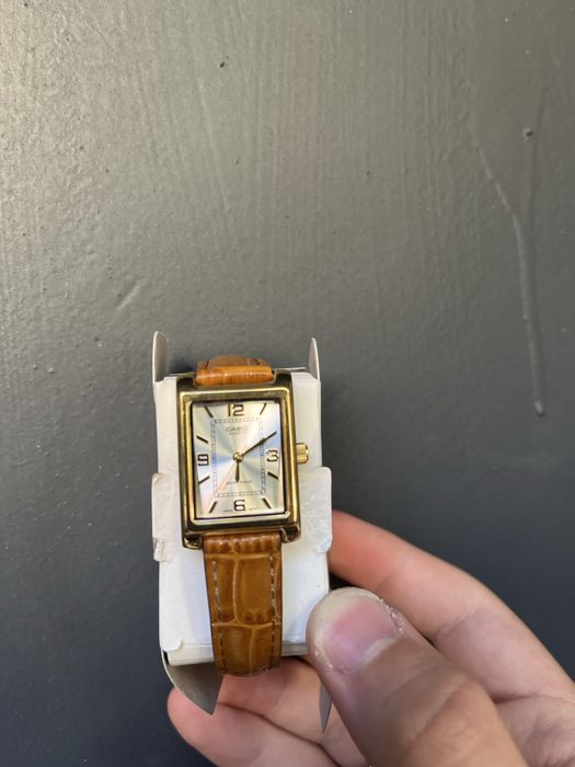 Часовник casio quartz