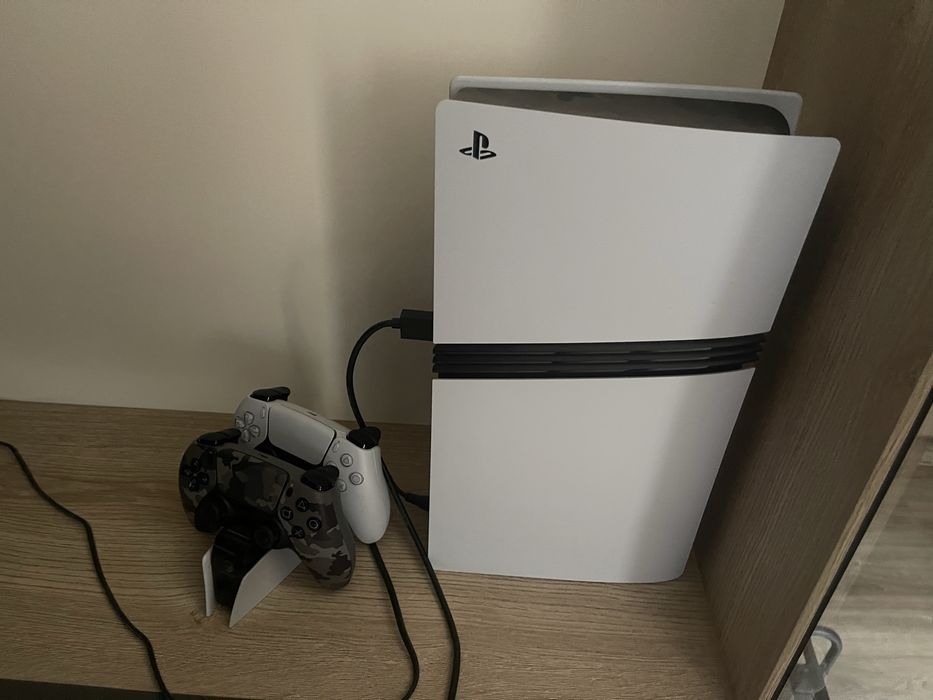 Playstation 5 Pro с гаранция