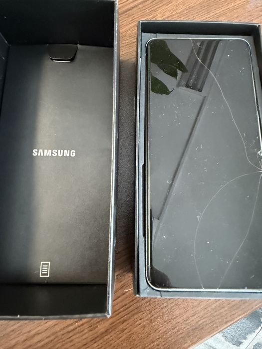 Samsung s20+ употребяван