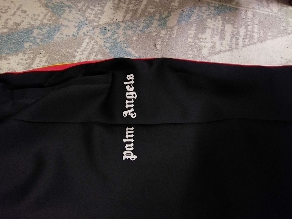 Продам шорты Palm angels