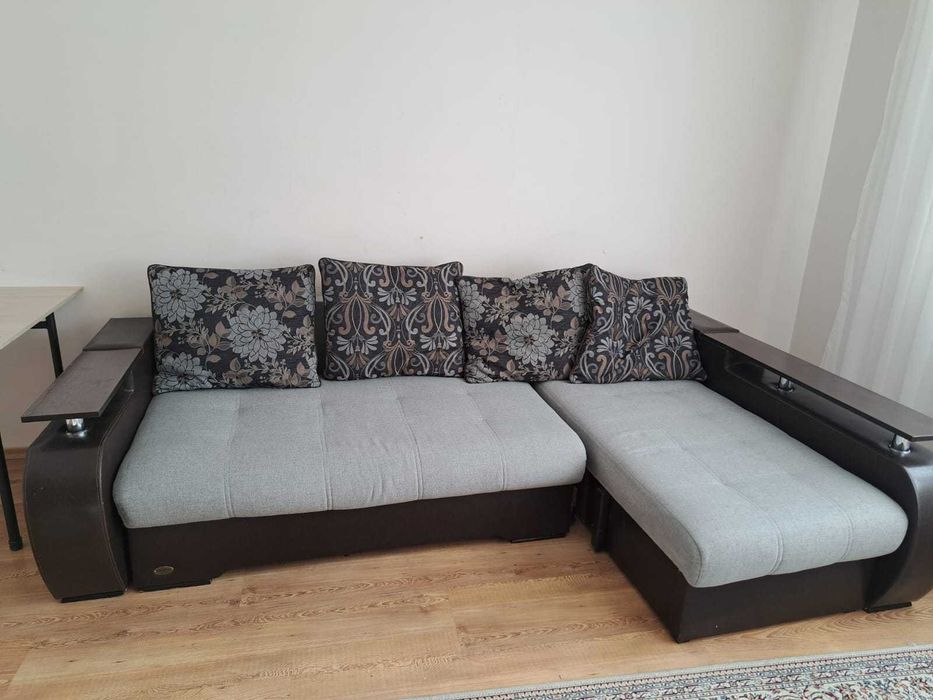 Продаем бу диван