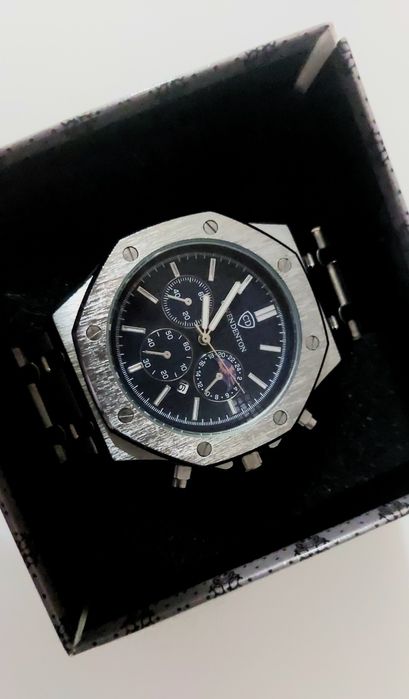 СРОЧНО! Продаётся Часы Caven Dentonn