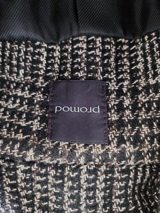 Продам демисезонное пальто 52 раз