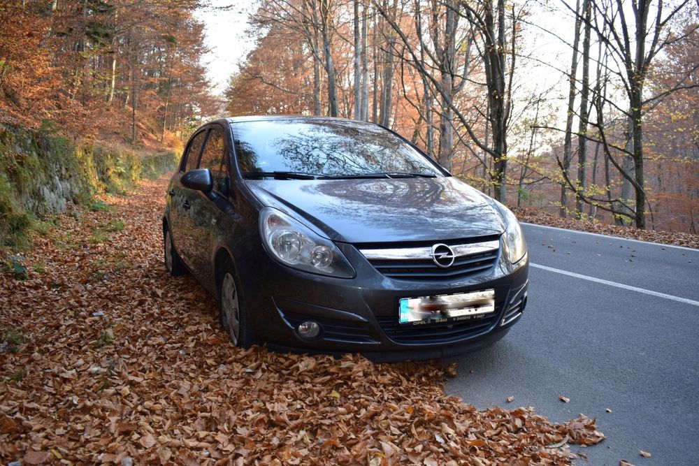 Vând Opel Corsa D 1.2 benzină ediție 111
