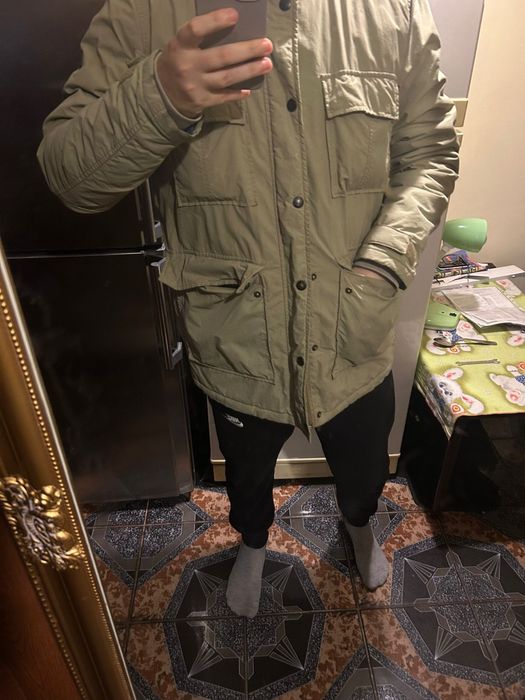 Geaca Billabong marimea M, cu gluga