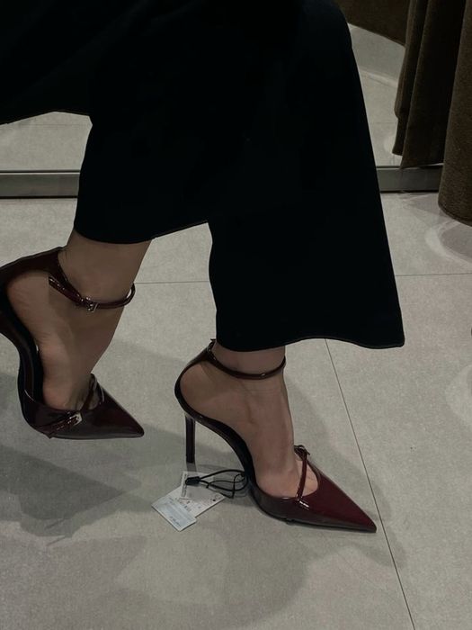 Туфли бордовые Zara