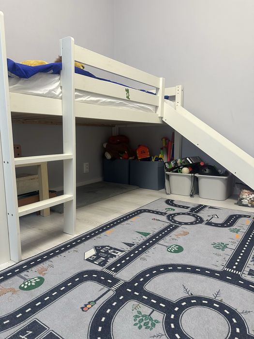 Pat cu tobogan copii