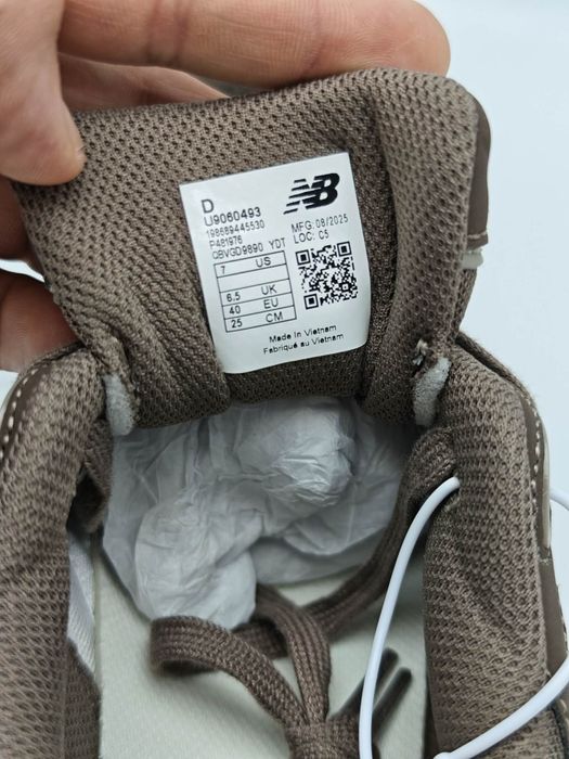 New Balance 9060