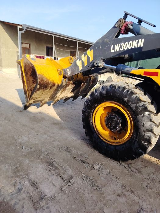 25000 $ Спестехника продам хорошо й состояние