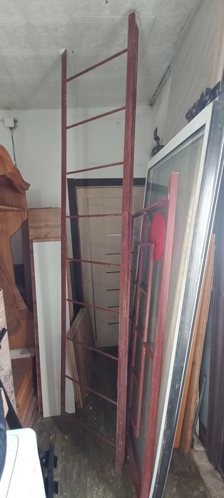 Продам металлическую лестницу