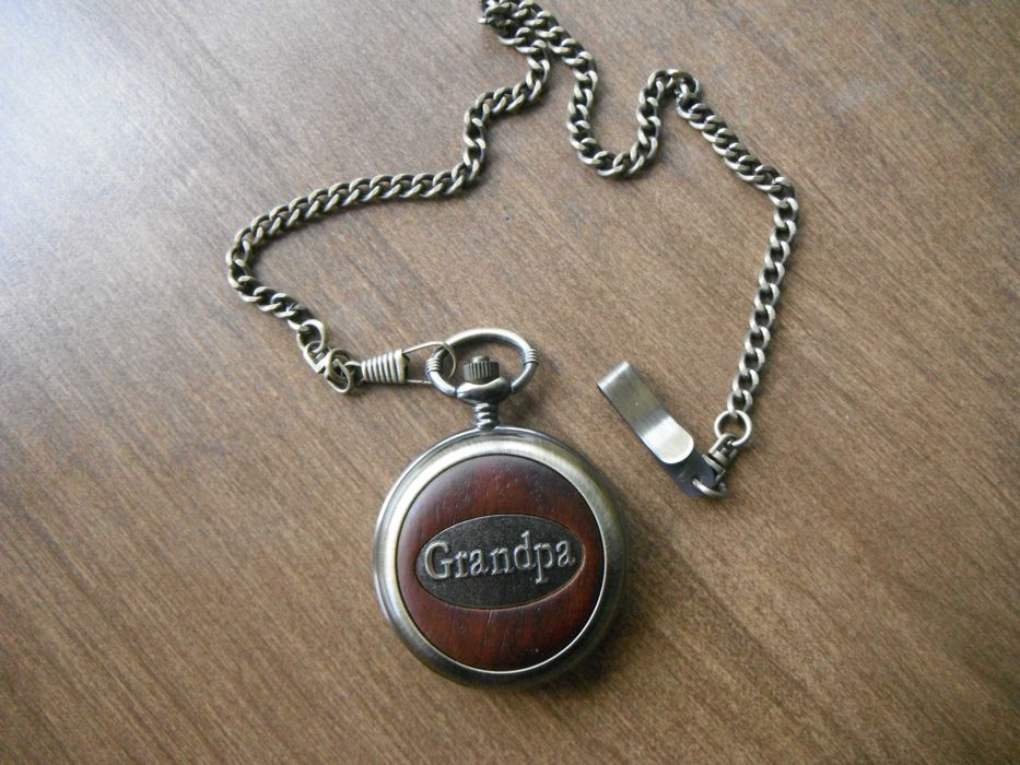 Часовник с ланец