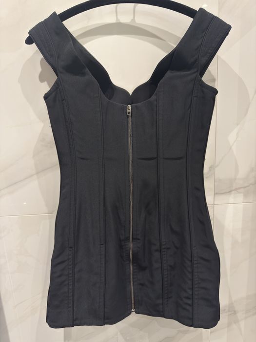 Рокля     MUGLER