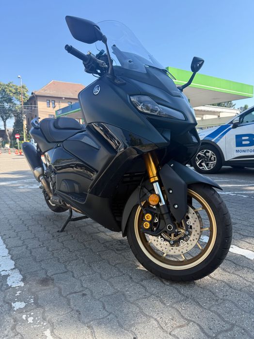 Yamaha T-Max Akrapovic TechMax