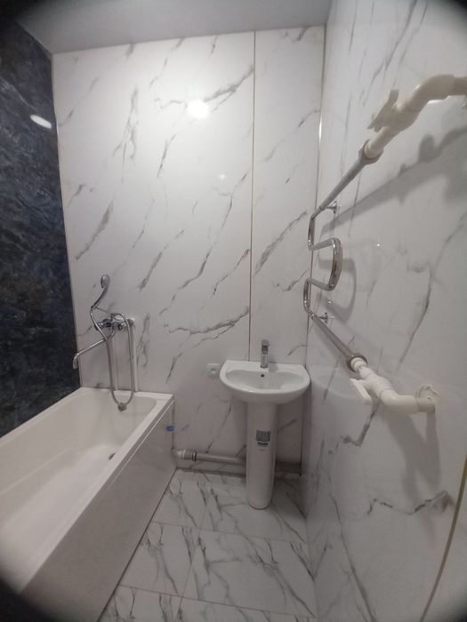 Бектемирский район водник продается 2 комнатная квартира