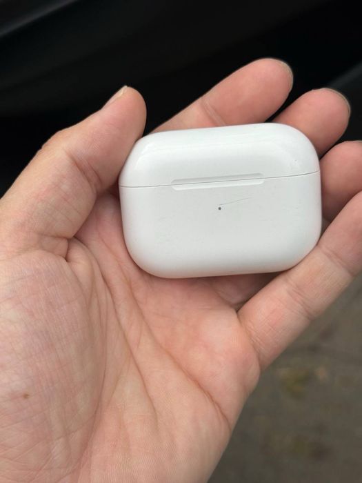 Оригинальный кейс AirPods Pro 1 (A2190)