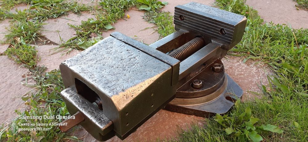 Тиски токарно-фрезерные 200мм