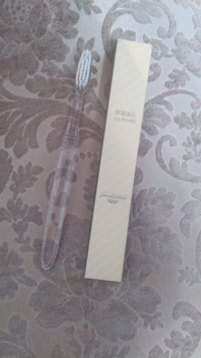 Зубные щетки новые в упаковке