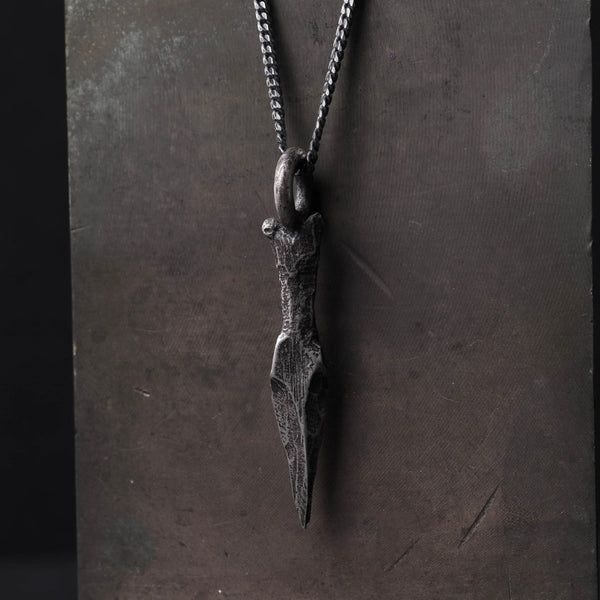 Сребърен медальон острие 925 | Мъжка висулка кинжал талисман за сила
