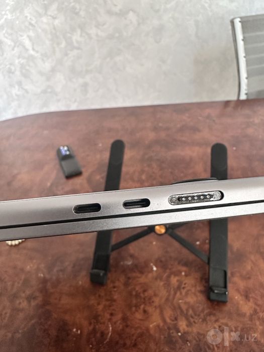 MacBook air M2 15 inch