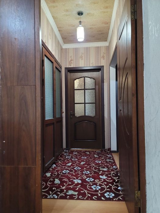 Sergili Yarmarka orqa tarafida 2 honalik kv bor Remonti full kir mowin