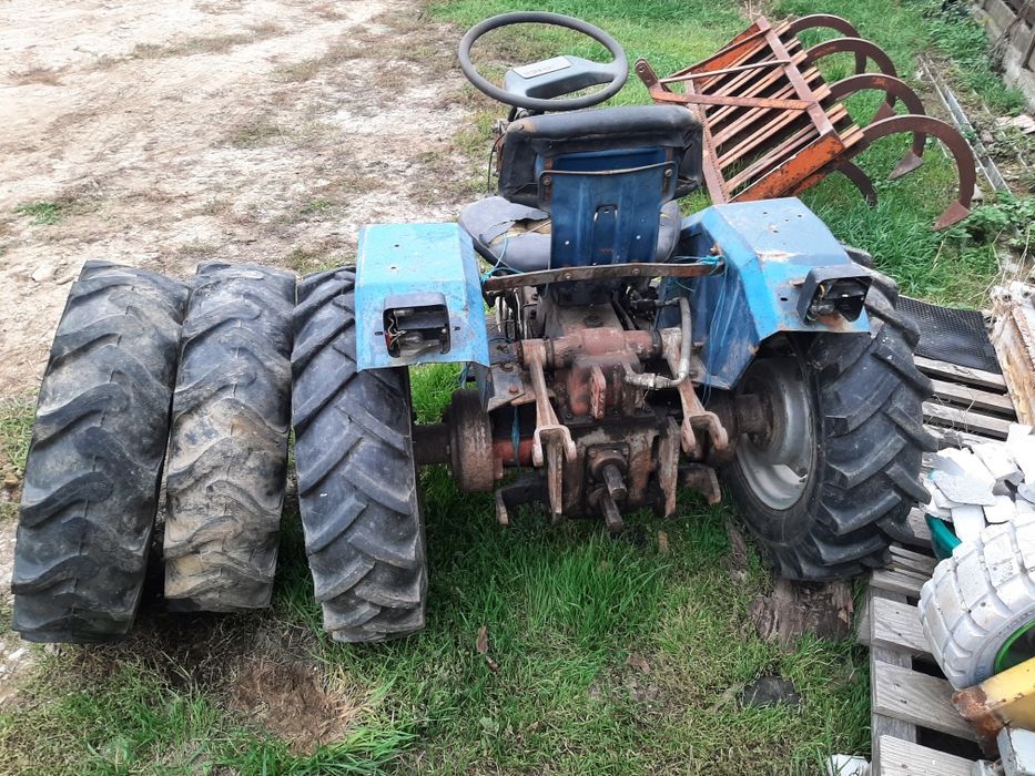 Dezmembrez tractoras valpadana ebro motor lombardini  lda 672