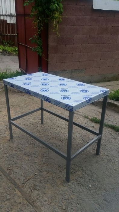 Продам настенные полки из нержавейки