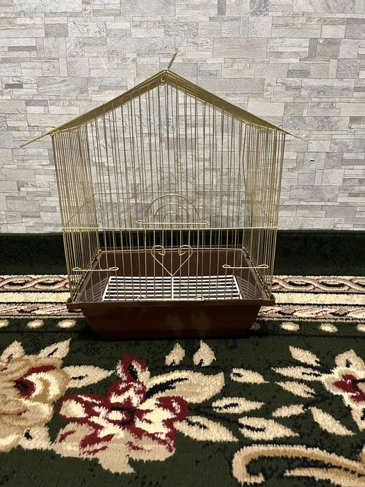 Продам птичью клетку