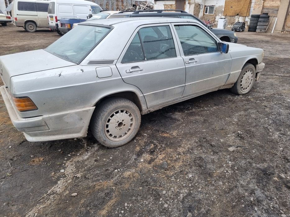 Мерс 190 ,2.3 паук