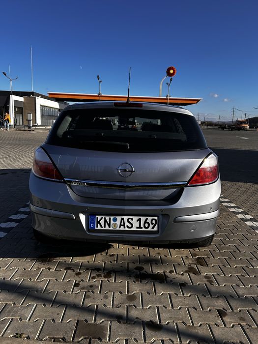 Vând Opel Astra H