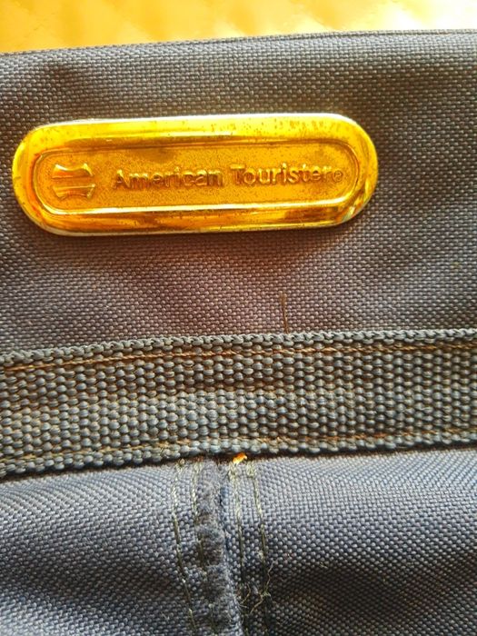 Чанта,фирмена,пътна American  Touristero,качество,лукс Днес 100лв.Крайна