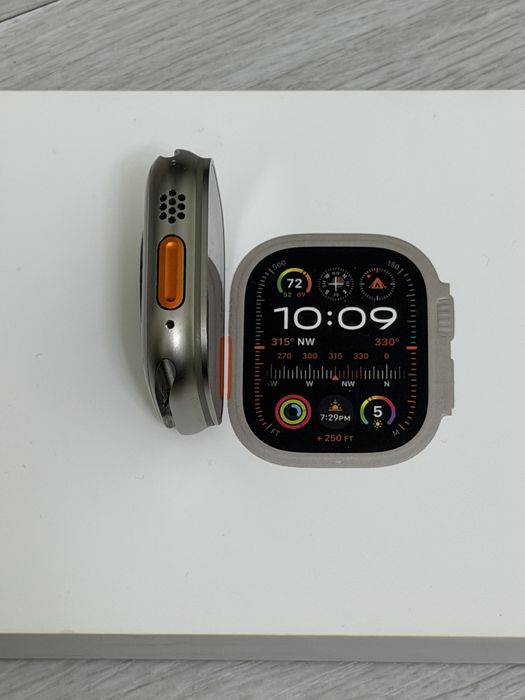 Apple Watch Ultra 2 Titanium Blue