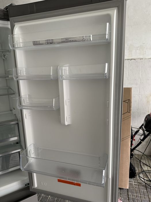 Combina frigorifica Hotpoint