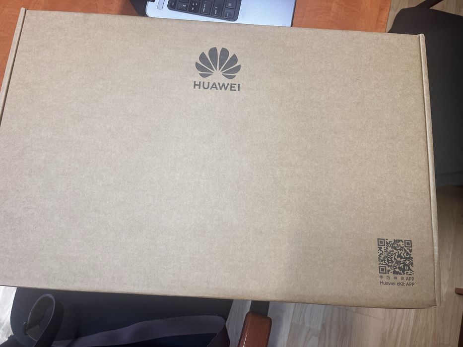Коммутатор Huawei S220-48T4S