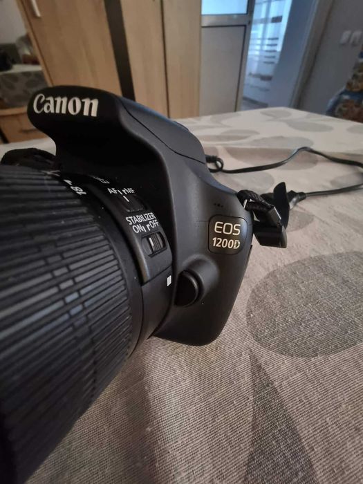 Фотоапарат Cannon EOS 1200D DSLR