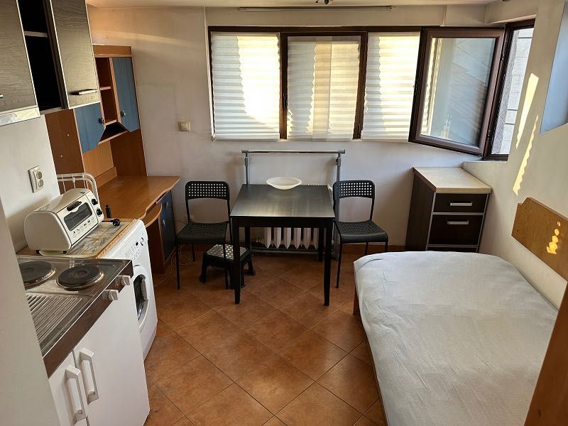 Дава се под наем Едностаен апартамент в София, Изток - 20 кв.м за 278.97 € - Снимка #2