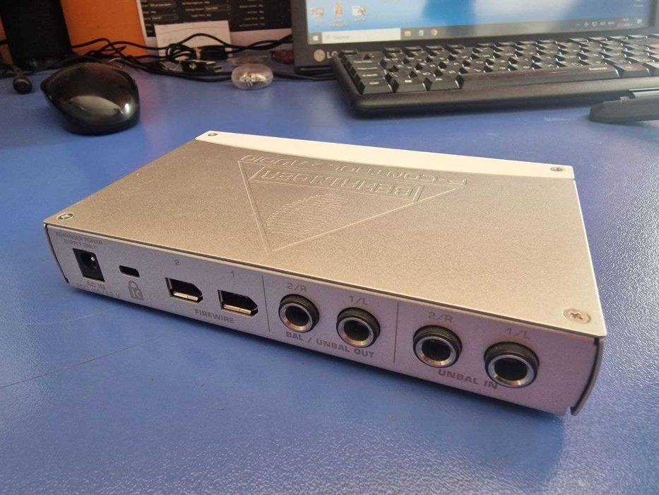 аудио интерфейс BEHRINGER FCA202