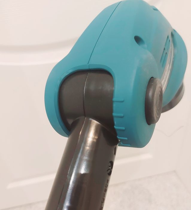 Нов акумулаторен тример Makita DUR181Z