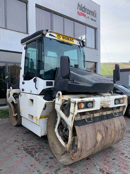 Cilindru Compactor ASFALT BOMAG BW 154 Anul fabricatiei 2012