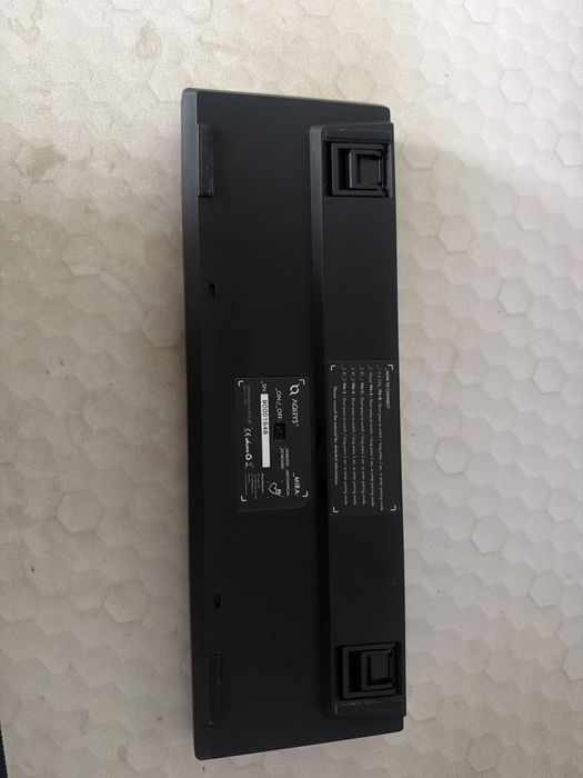 Tastatura aqirys mira in stare foarte buna