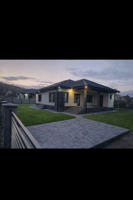 Case la cheie !!!
- Case de vânzare în Curtea de Argeș,