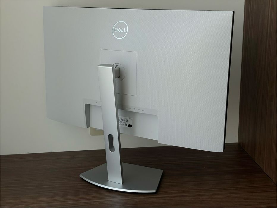 Монитор Dell 27 дюймов