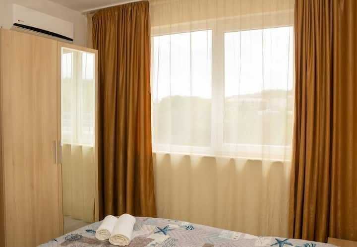 Дава се под наем Двустаен апартамент в Варна, Бизнес хотел - 60 кв.м за 306 € - Снимка #7